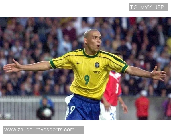 媒体评选足球历史十大球星盘点 各代传奇球员谁最伟大 媒体评选足球历史十大球星盘点 各代传奇球员谁最伟大