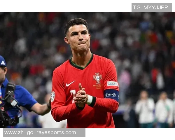 现如今世界足坛巨星风采与他们在赛场内外的影响力解析 现如今世界足坛巨星风采与他们在赛场内外的影响力解析